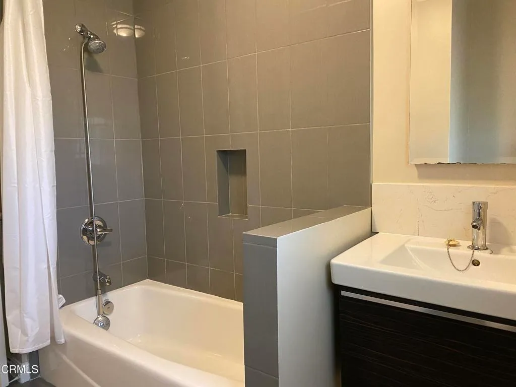 San Marino, California 91108, United States, 3 Bedrooms Bedrooms, ,2 BathroomsBathrooms,Residential,Active,251463