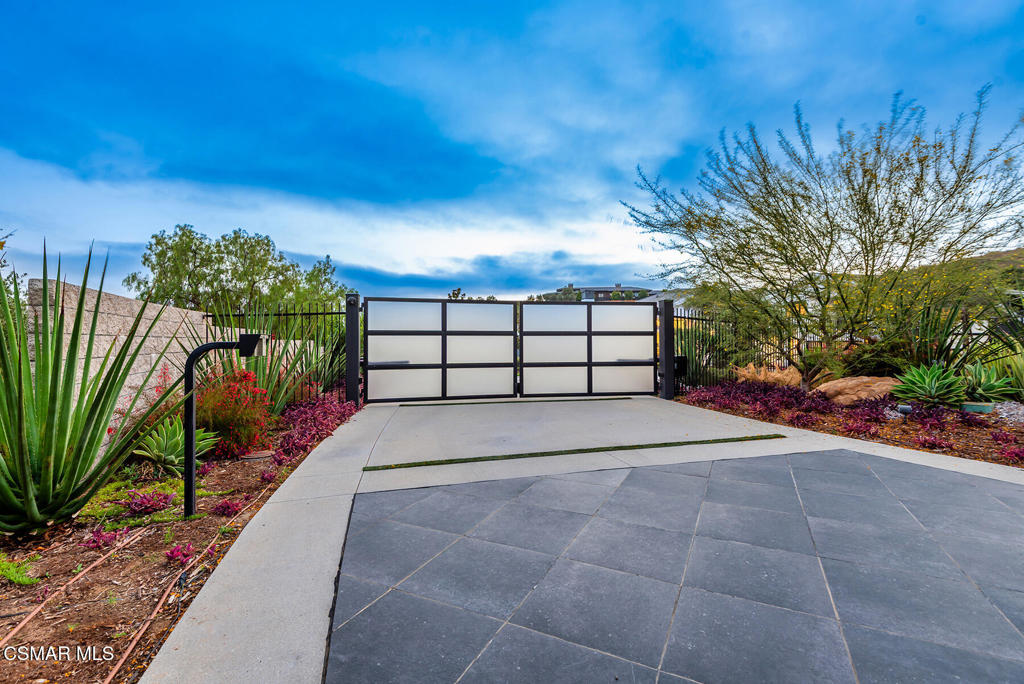 Custom NR-736 - 736 - Residential