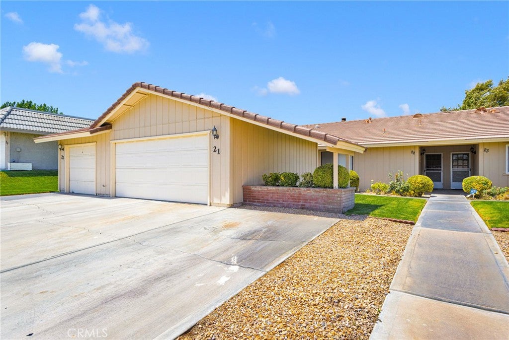 27535 Lakeview 21