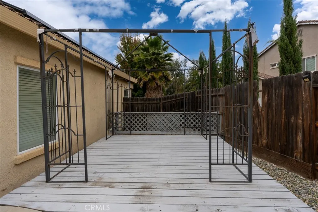 Chowchilla, California 93610, United States, 5 Bedrooms Bedrooms, ,3 BathroomsBathrooms,Residential,Active,235403