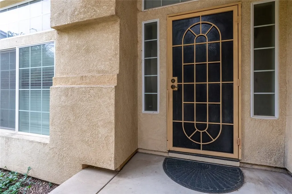 Chowchilla, California 93610, United States, 5 Bedrooms Bedrooms, ,3 BathroomsBathrooms,Residential,Active,235403