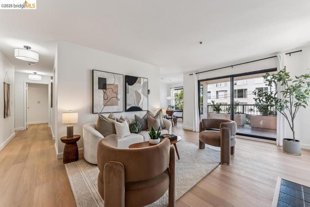 322 Hanover Ave 212
