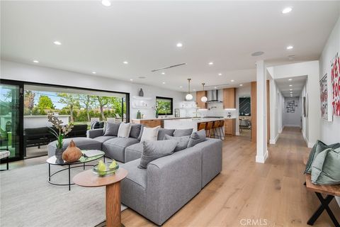 Photo of 23949 Nomar Street, Woodland Hills, CA 91367 (MLS # SR26082888)