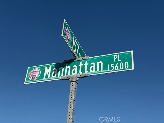 15616 S MANHATTAN Place