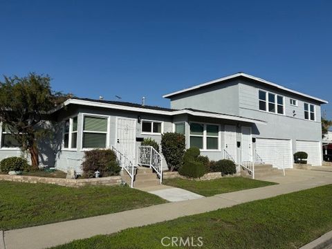 Photo of 15616 S MANHATTAN Place, Gardena, CA 90249 (MLS # WS25266058)