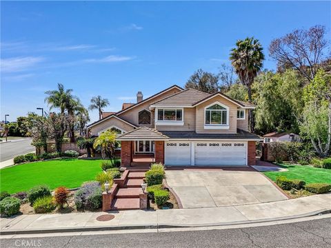 1 El Vecino Place Phillips Ranch CA 91766