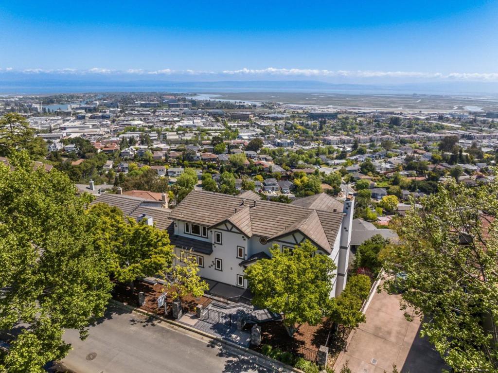 70 Ensenada Road