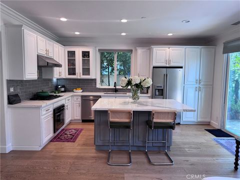 Photo of 2553 Santa Ana Ave, Costa Mesa, CA 92627 (MLS # OC26067051)