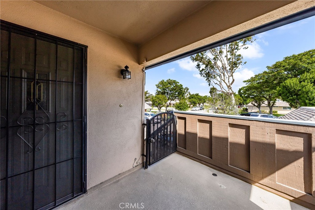 1400 E Bell Avenue 98K