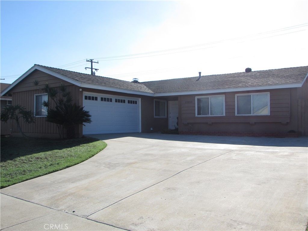Photo of 13252 Loumont St, Whittier, CA 90601 (MLS # MB25266285)