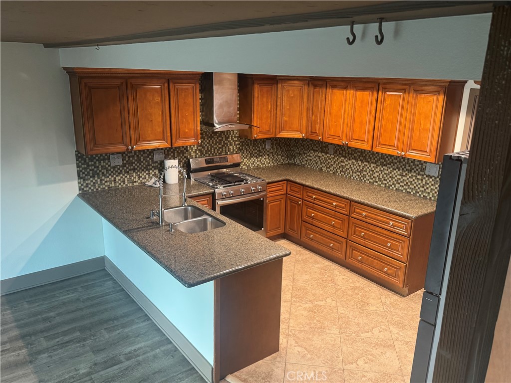 2510 N Tustin Avenue Avenue 110