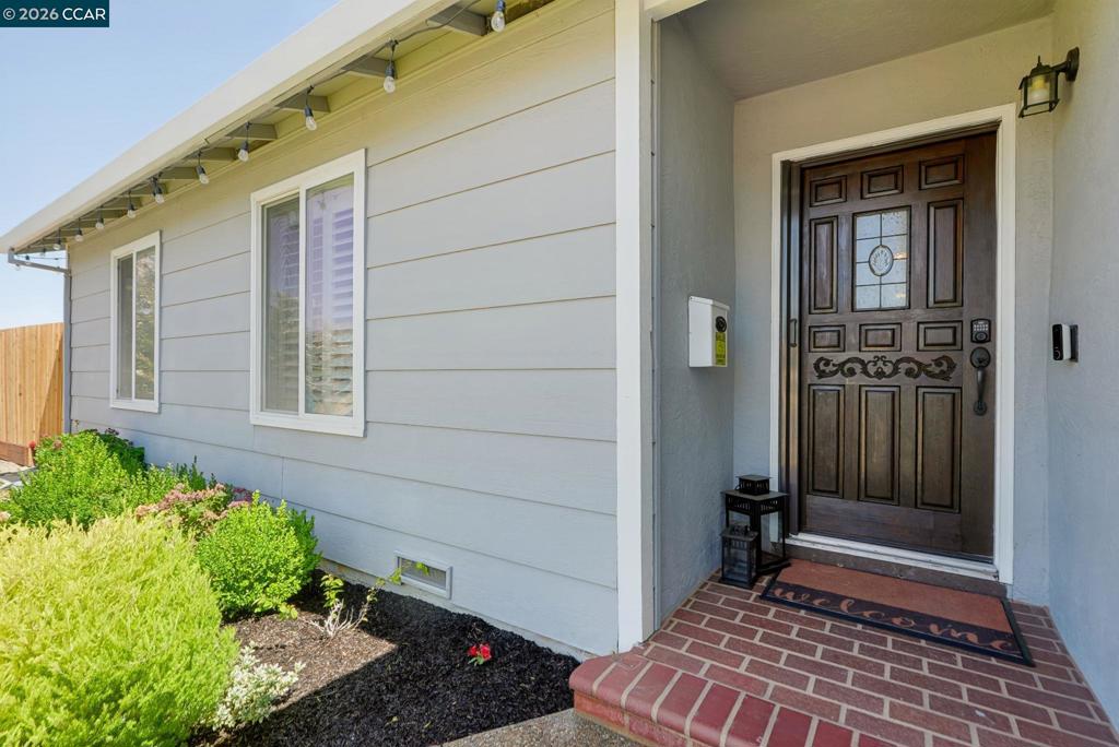 1628 Kingsly Drive