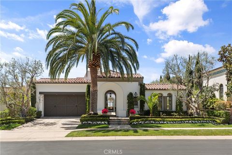 Photo of 26 Cliffhouse Bluff Blf, Newport Coast, CA 92657 (MLS # OC25265016)