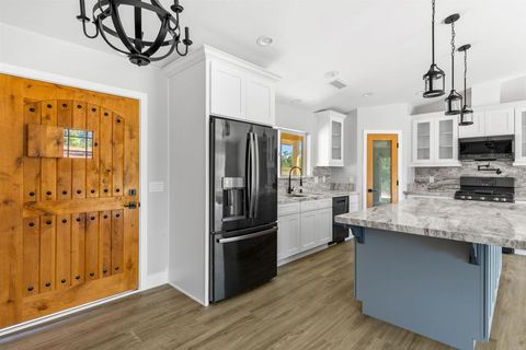 Photo of 15670 Fruitvale Road, Valley Center, CA 92082 (MLS # NDP2509378)