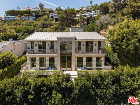 Photo of 1395 N Doheny Drive, Los Angeles, CA 90069 (MLS # 26875269)
