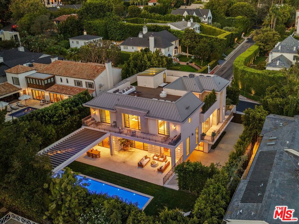 Photo of 1395 N Doheny Drive, Los Angeles, CA 90069 (MLS # 26875269)