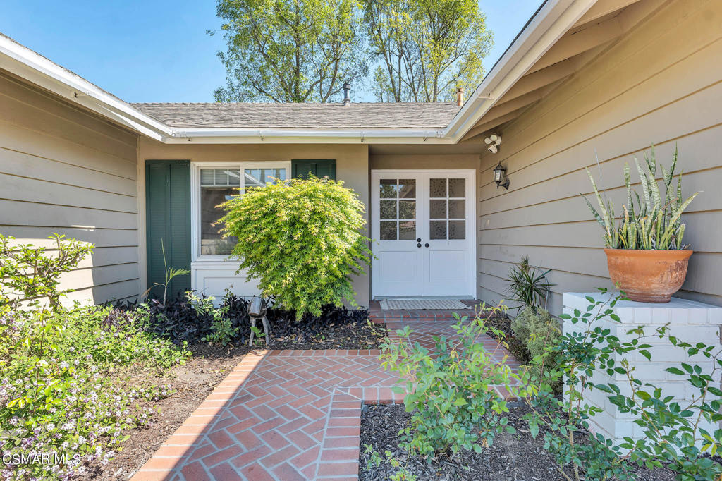 62 Lucero Street
