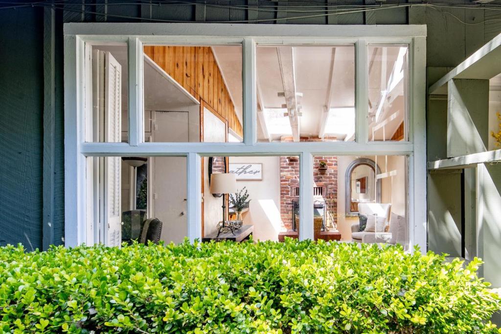 136 2nd Street