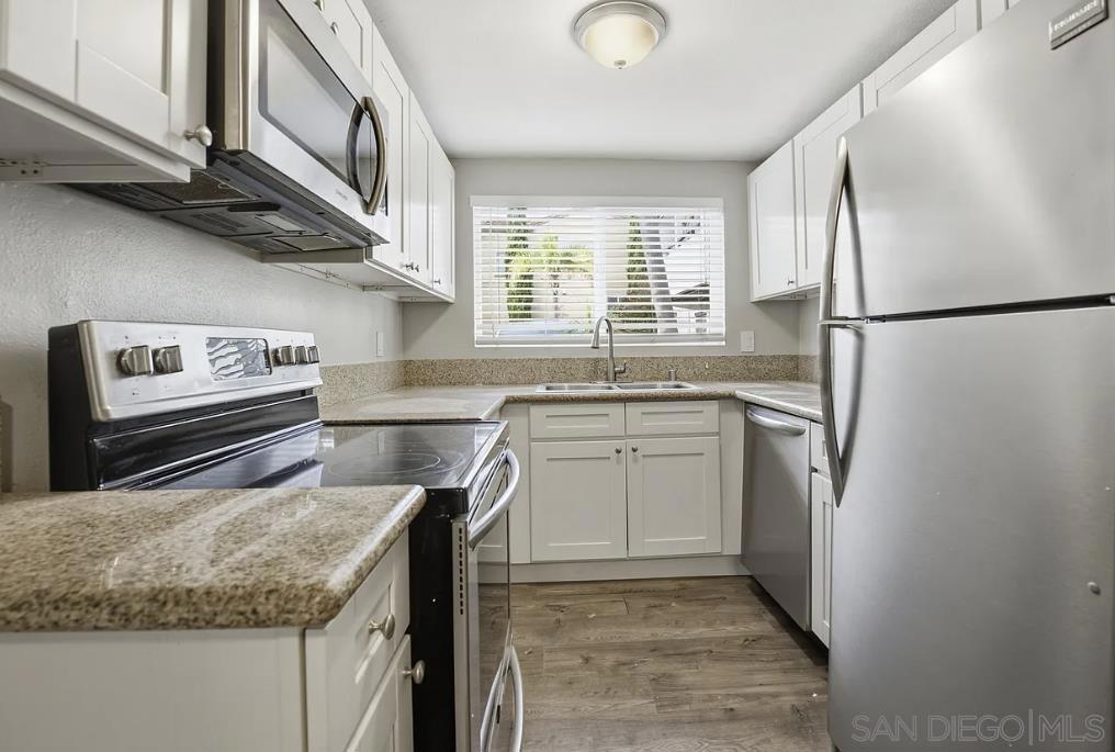 2950 La Costa Ave