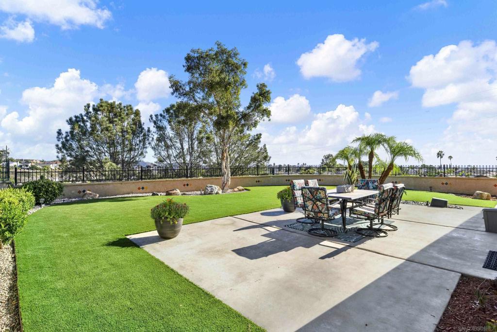 9959 Riverhead Dr