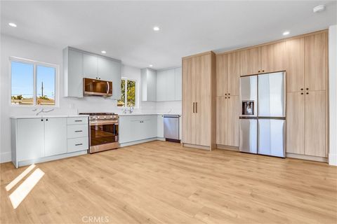 Photo of 8624 Lubao Avenue, Winnetka, CA 91306 (MLS # SR26053519)