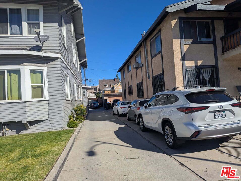 545 W 41st Street