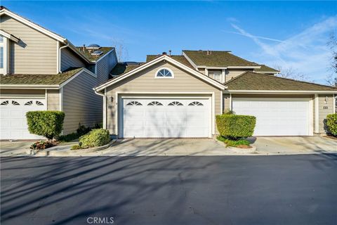 Photo of 500 Stoneham Court #102, Long Beach, CA 90803 (MLS # OC26040898)