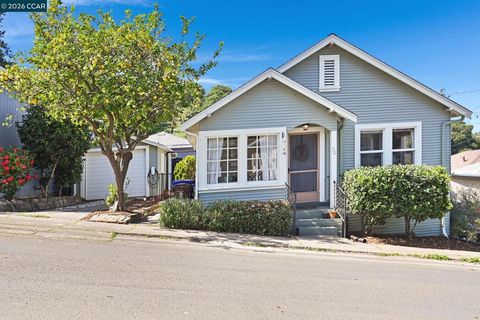 Photo of 26 Cooke St Ave, Crockett, CA 94525 (MLS # 41127641)
