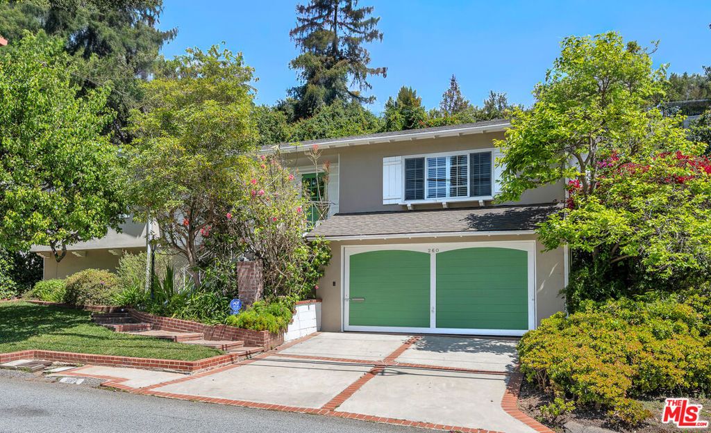 Photo of 260 N Bundy Drive, Los Angeles, CA 90049 (MLS # 26690501)