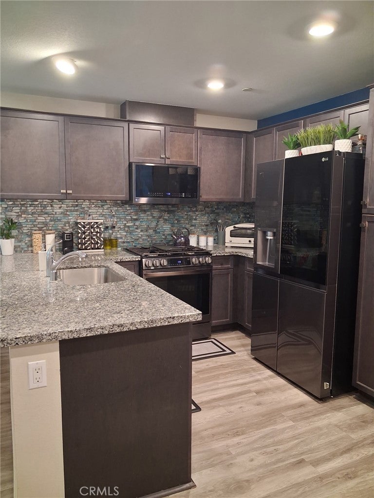 7155 Citrus 303