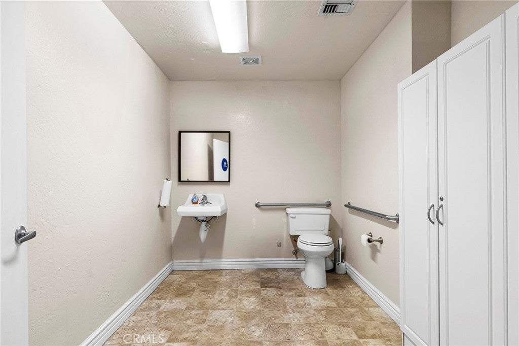 3135 Oro Dam E