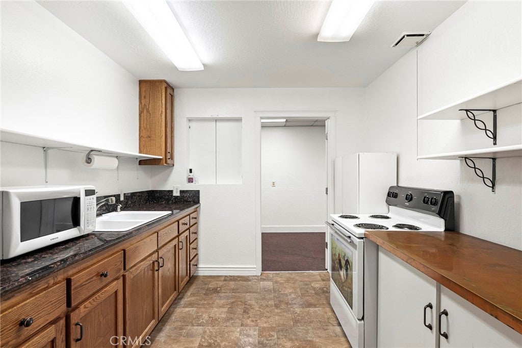 3135 Oro Dam E