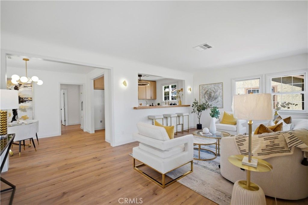 Photo of 832 W 98th St, Los Angeles, CA 90044 (MLS # WS26057782)