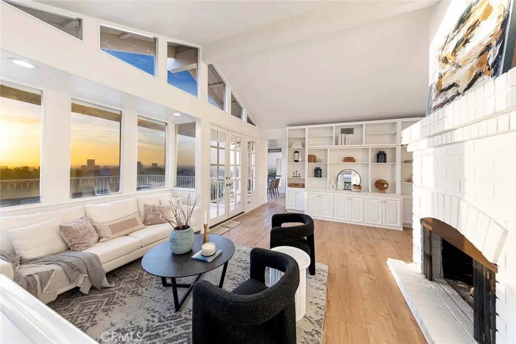 Newport Beach, California 92660, United States, 3 Bedrooms Bedrooms, ,3 BathroomsBathrooms,Residential,Active,153365