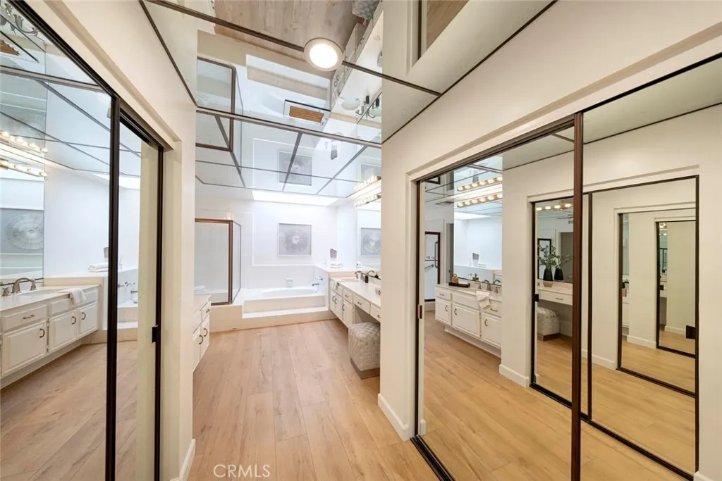 Newport Beach, California 92660, United States, 3 Bedrooms Bedrooms, ,3 BathroomsBathrooms,Residential,Active,153365