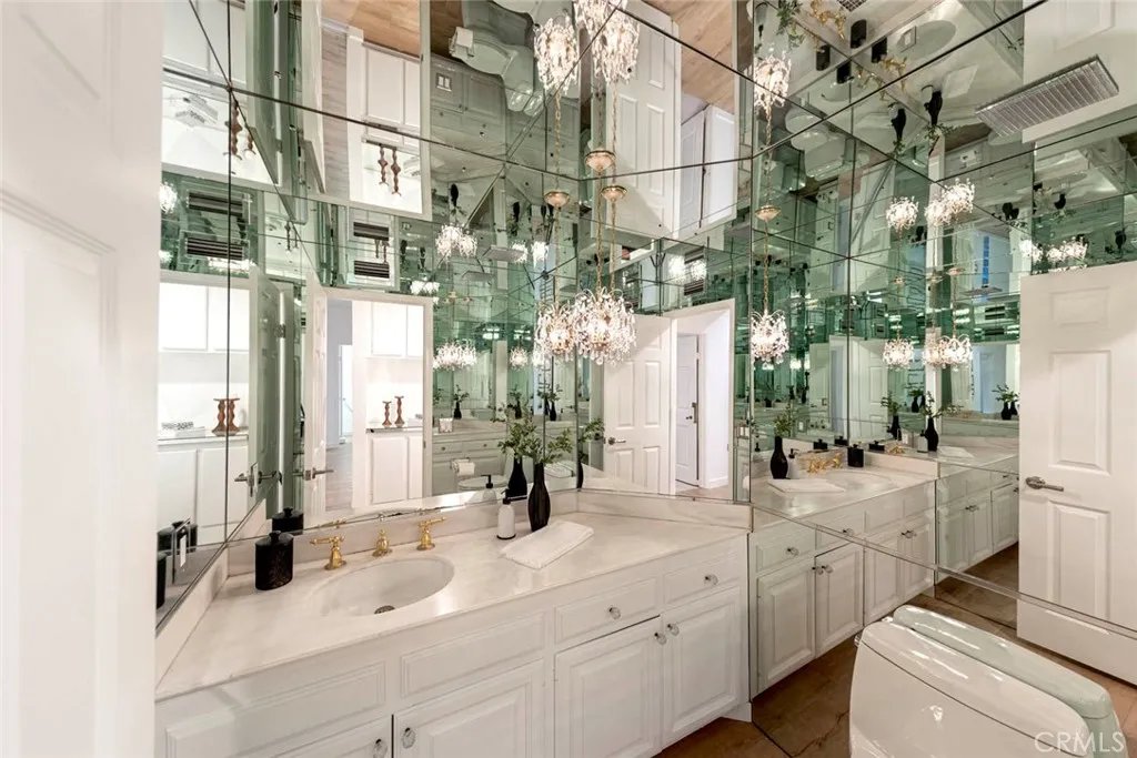 Newport Beach, California 92660, United States, 3 Bedrooms Bedrooms, ,3 BathroomsBathrooms,Residential,Active,153365