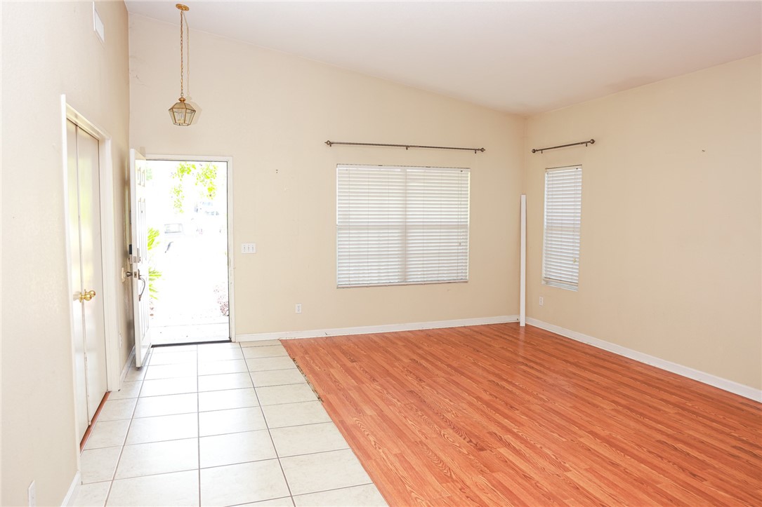 19385 Live Oak Lane