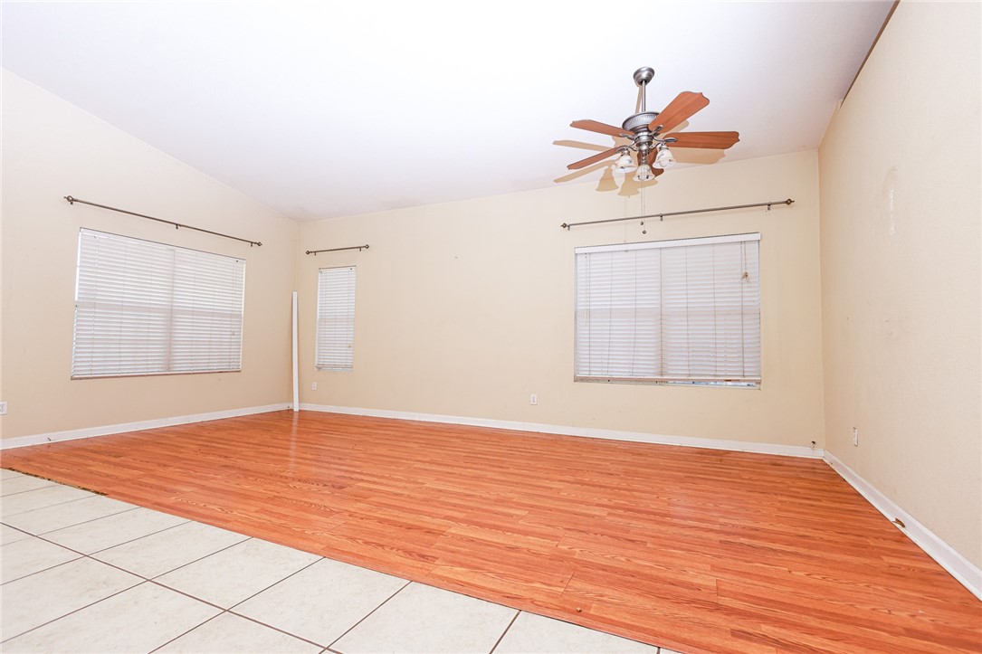 19385 Live Oak Lane