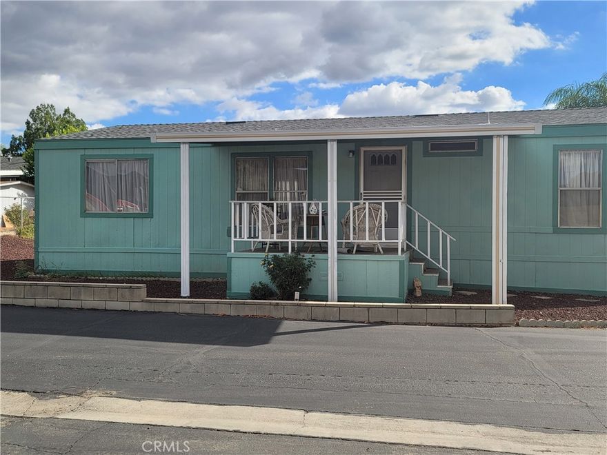 Don't mis out on this great home.  New roof, fresh paint inside and out.  New vinal flooring.  New dishwasher, new range.  Located short distance from 15 freeway.