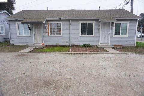 Photo of 1306 N Filbert St St, Stockton, CA 95205 (MLS # 41119499)