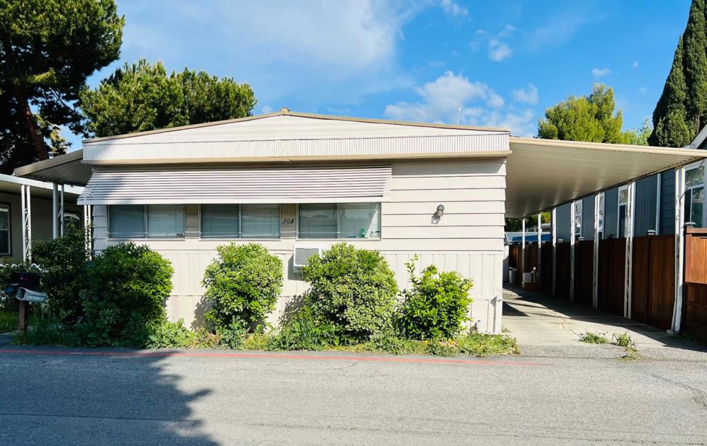Welcome to this nice double-wide home in a beautiful gated mobile home Park.This home features 3 bedrooms ,2 full baths with spacious screen room.The Master bedroom features new laminated flooring, double sink vanity. New Laminated flooring and Recessed lights throughout the home .Central heating system.All good-conditioned appliances are included in the sale.Full -size laundry room with washer&dryer and additional storage .This home also features 3-car carport with 2 large sheds in the backyard.Conveniently located near all major freeways ,multiple shopping centers, walking distance to San Jose famous flea market.Low rent space !