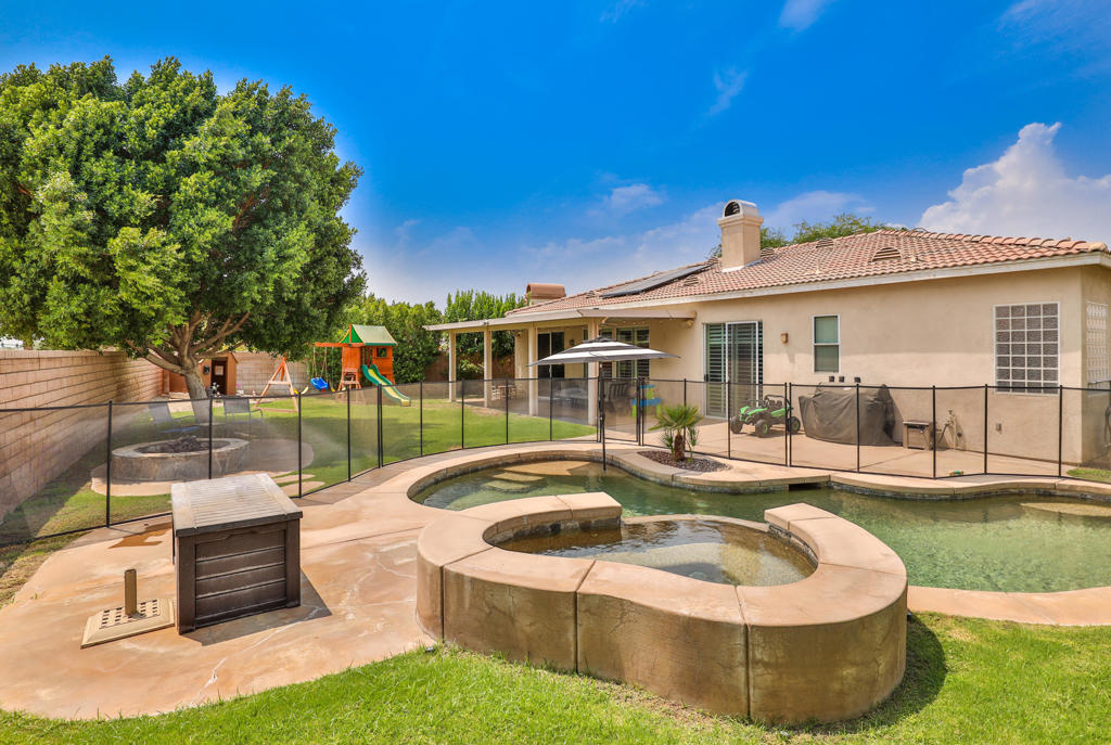 Esplanade - Residential