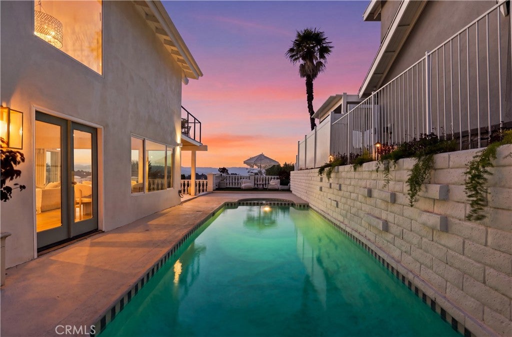 Properties 2 20967 Bandera Street