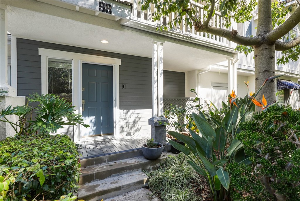 98 Carlsbad Lane