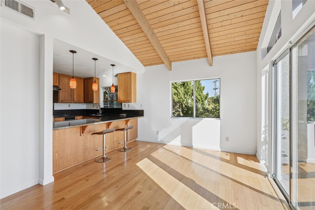 1062 Palos Verdes Blvd