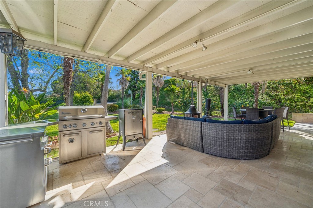 934 S Lehigh Drive