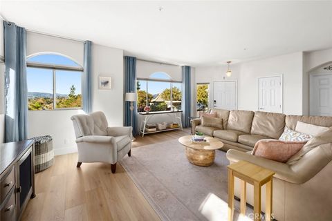 Photo of 4584 Spanish Oaks Drive Dr, San Luis Obispo, CA 93401 (MLS # SC25273131)