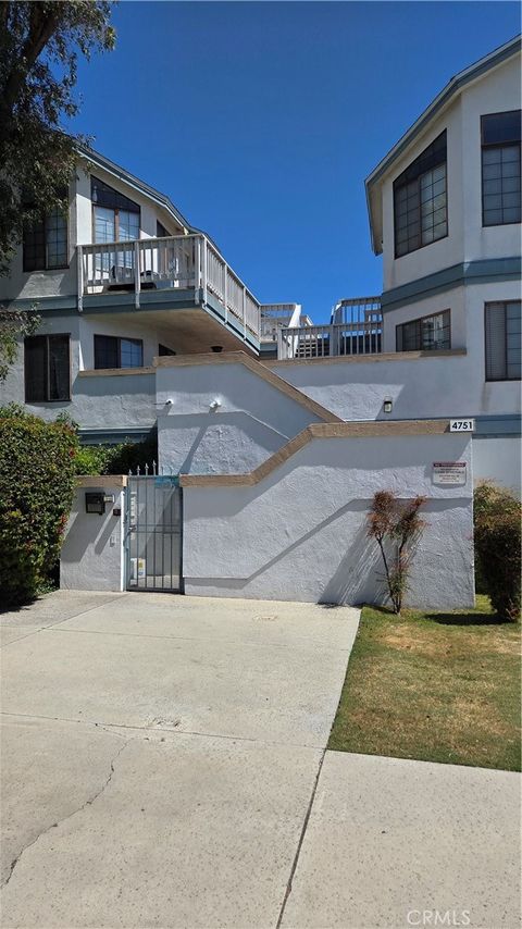 Photo of 4751 E Pacific Coast Ave, Long Beach, CA 90804 (MLS # OC26077974)