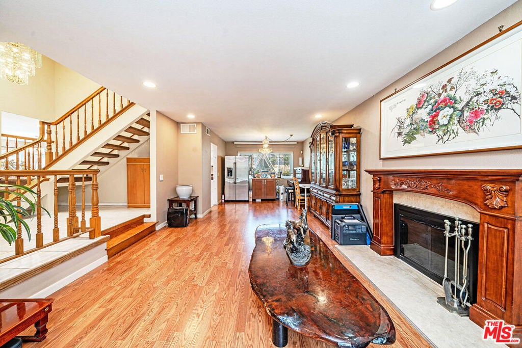 4533 Rainier Drive