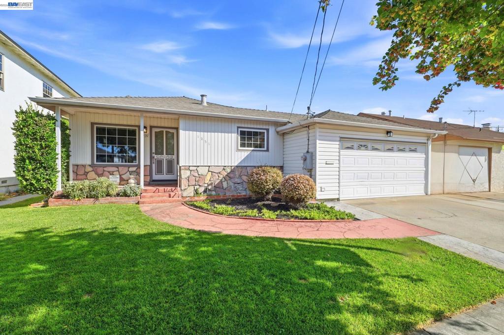 1231 Westwood St ST, Hayward CA 94544